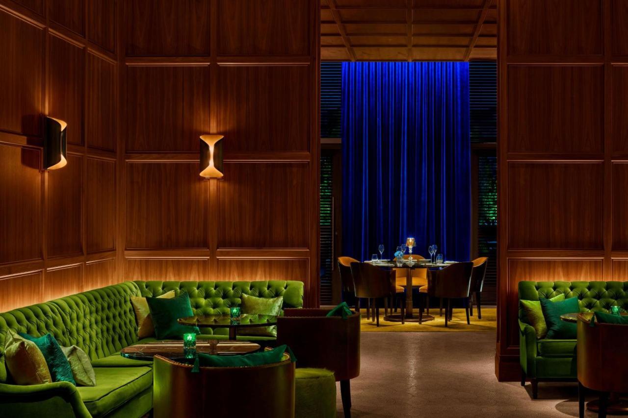 The Times Square Edition New York Bagian luar foto The interior of the restaurant