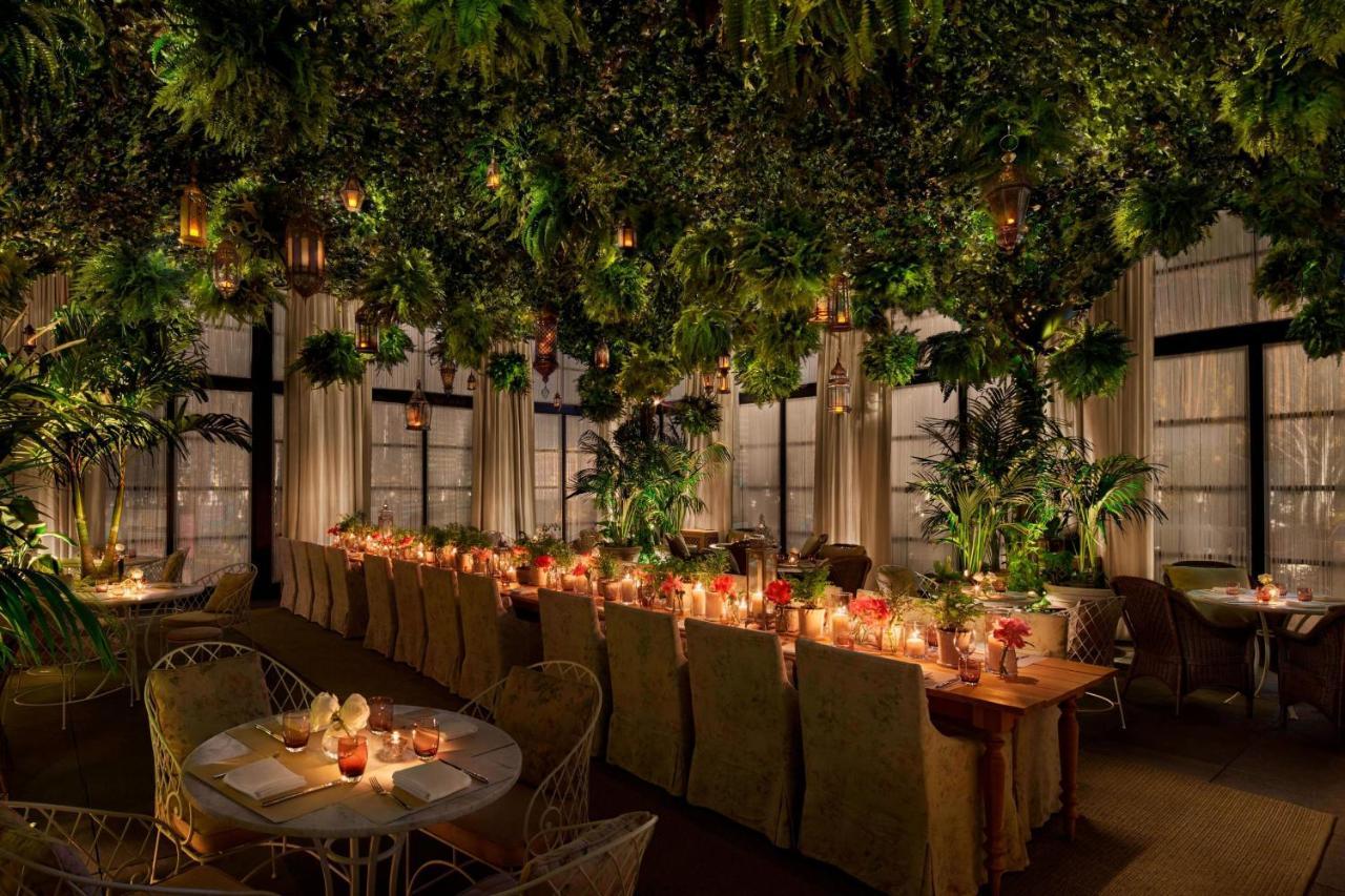 The Times Square Edition New York Bagian luar foto The Garden at Public