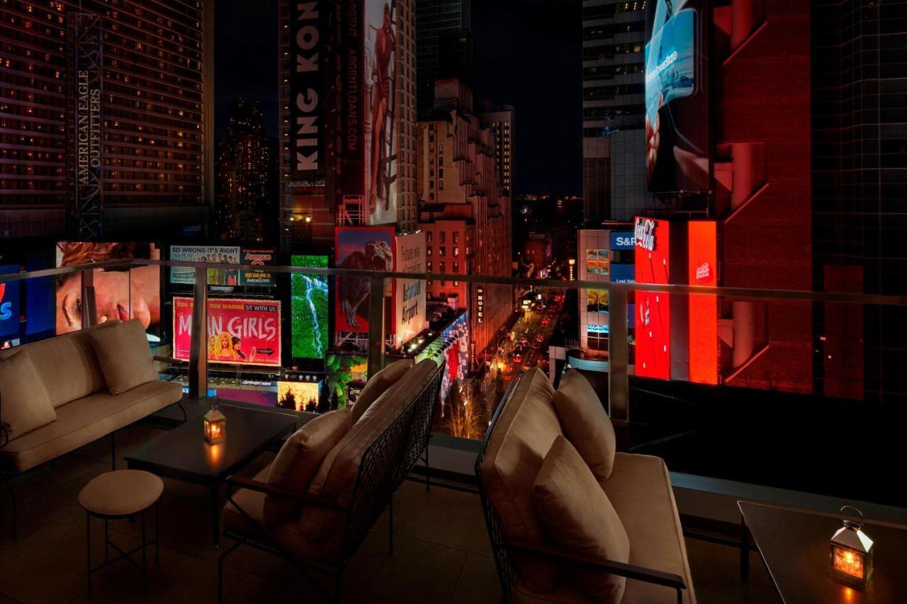 The Times Square Edition New York Bagian luar foto View from the rooftop bar